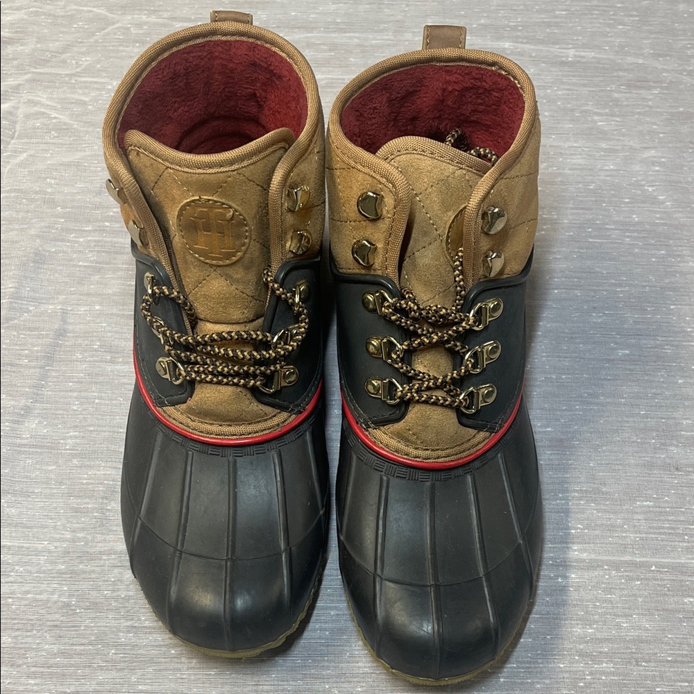 Tommy Hilfiger dark brown and Tan Winter Boots